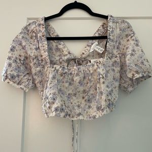 Floral linen blend H&M top new with tags.